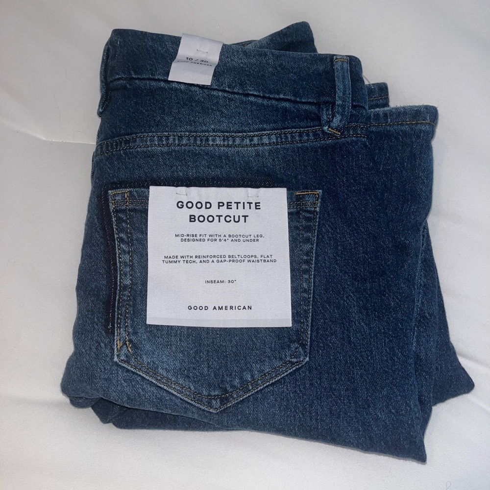 Good American Bootcut Jeans in Dark Indigo